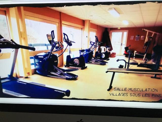 Village Vacances Aux Villages Sous Les Pins Леон Екстериор снимка